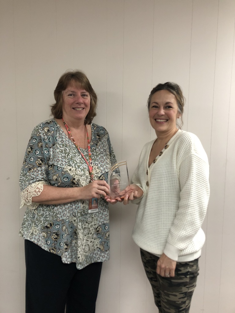 Mrs. Kelly Lewis receiving the Upper Cumberland Regional Coordinator of the Year